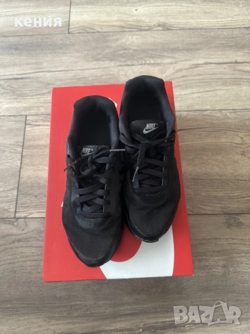 оригинални маратонки Nike, снимка 3 - Маратонки - 56529857