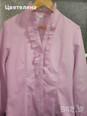 Дамска вталена розова риза с яка от харбали размер S цена 45 лв. dressforless, снимка 2 - Ризи - 42651133