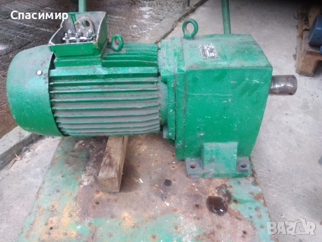 моторедуктор РЦС 100 4kw на 940об 1/29 изх 31обр