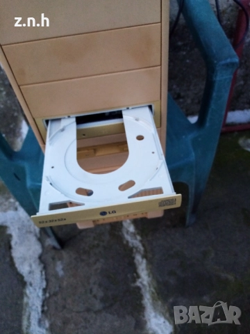 Ретро настолен компютър, снимка 3 - За дома - 52689701