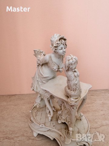 Порцеланова сцена от 20-ти век Бисквит "Дамата с кученцето", снимка 5 - Антикварни и старинни предмети - 44434408