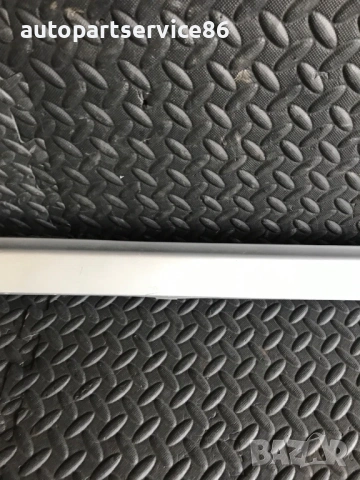 Лайсна/облицовка за багажник/задна врата сребриста за Mercedes E Class W210 (2001) A2107400493, снимка 2 - Части - 54157436