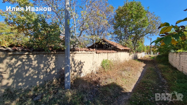 Продава КЪЩА с двор, снимка 9 - Къщи - 52005277
