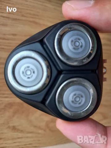 Електрическа самобръсначка Philips Series 1000 / С тример / Несесер + Зарядно / Нова, снимка 10 - Електрически самобръсначки - 55980171