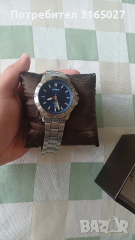 Часовник Lorus