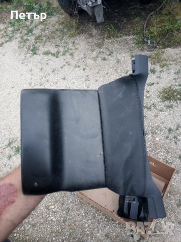 Пластмаса около волана фолцваген джета 5 голф 5, снимка 4 - Части - 38594788