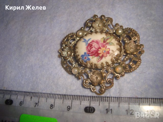 СТАРА БРОНЗОВА ПОСРЕБРЕНА АР НУВО ФЛОРАЛНА ФИЛИГРАННА РЕТРО БРОШКА с РЪЧНО РИСУВАН ПОРЦЕЛАН 29171, снимка 3 - Антикварни и старинни предмети - 37320314