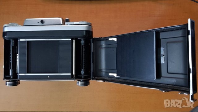 Продавам Pentacon Six TL с обектив CARL CEISS JENA, снимка 8 - Фотоапарати - 31722469