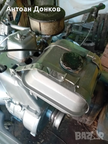 Продавам двигател за сенокосачка бчс вт88 бензин , снимка 2 - Селскостопанска техника - 50600323