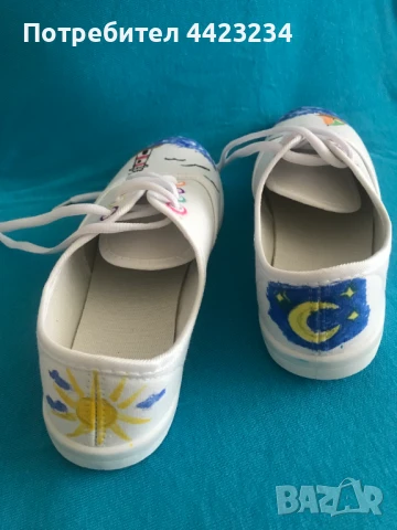 Ръчно рисувани бели гуменки , снимка 2 - Кецове - 50713803