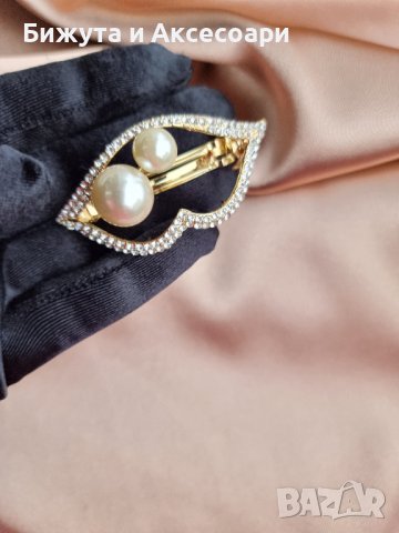 Официална метална шнола в златисто с кристали и перли и закопчаване с френски механизъм. , снимка 2 - Аксесоари за коса - 39300025