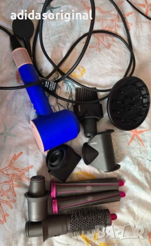 Dyson Supersonic Hair Dryer Limited Edition сешоар за коса , снимка 3 - Преси за коса - 52970854