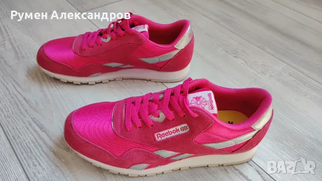 Дамски розови велурени маратонки REEBOK CL NYLON EUR38