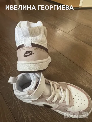 Детски маратонки Nike court borough mid 2 , снимка 2 - Детски маратонки - 48893478
