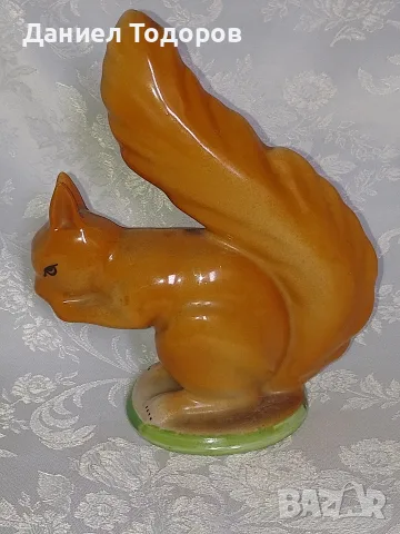 Старa Българска Порцелановa Фигурa - Катерица 🐿️ , снимка 2 - Колекции - 56272829