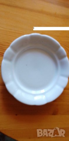 Порцеланови чинии - използвани и нови, снимка 7 - Чинии - 37285613