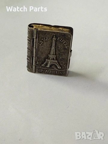 Винтидж забележителности на Париж Сувенирна книга-брошка с медальон и 8 снимки сгънати като акордеон