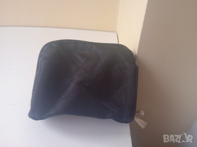 Дамски несесер / чантичка за гримове и аксесоари, снимка 4 - Чанти - 44225450