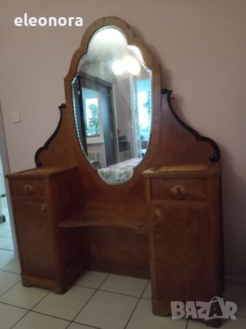 Старинна тоалетка с огледало, снимка 6 - Антикварни и старинни предмети - 42060953