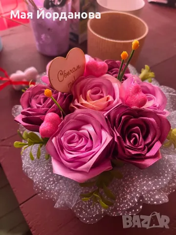 Ръчно изработени рози от сатен – елегантност и стил във всяко листенце“, снимка 1