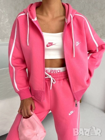 дамски екипи Nike , снимка 5 - Спортни екипи - 51677273