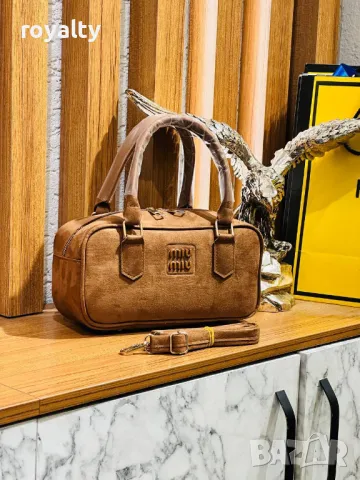 Miu Miu дамски чанти Различни цветове , снимка 12 - Чанти - 49145269