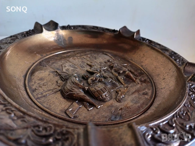 Страхотни Голями Релефни Италиански Бронзови Пепелници, снимка 7 - Антикварни и старинни предмети - 51140668