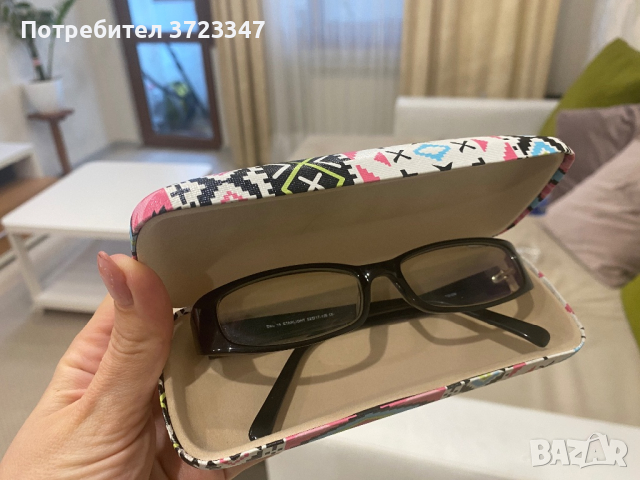 дамски очила с диоптър 0,75, с калъф, снимка 5 - Слънчеви и диоптрични очила - 44733452
