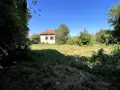 На 1 час от София - голям равен имот с три строителни петна, снимка 12