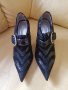 Продава, снимка 1 - Дамски елегантни обувки - 30693704