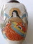 Порцеланова японска ваза с напукан ефект и рисувана със 24 каратово злато  , снимка 3