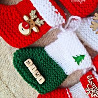 Коледно чорапче - ръчно изплетено, снимка 4 - Коледни подаръци - 42716199