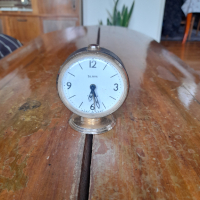 Настолен часовник,будилник СЛАВА,SLAVA #4, снимка 1 - Антикварни и старинни предмети - 44669420