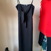 Черна елегантна рокля boohoo, S, снимка 1 - Рокли - 40867528