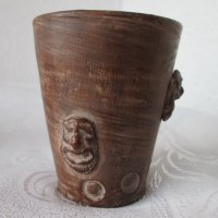 Стара чаша керамика, с театрални маски и печати, снимка 4 - Други - 31812702