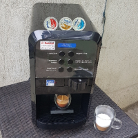 Lavazza LB 2500 Plus. Кафемашина с капсули lavazza blue. Saeco, снимка 2 - Кафемашини - 44670917