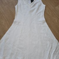 Бяла рокля на Lucy, снимка 3 - Рокли - 37354804