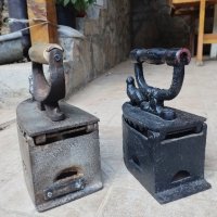 Старинна ютия на въглища , снимка 2 - Антикварни и старинни предмети - 42660880