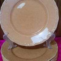 Порцеланови чинии за основно ястие - плитки. Цвят - капучино. Маркирани - Treviso Italy., снимка 8 - Чинии - 38654891