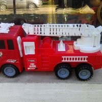 Пожарна кола стълба, снимка 1 - Коли, камиони, мотори, писти - 37249431