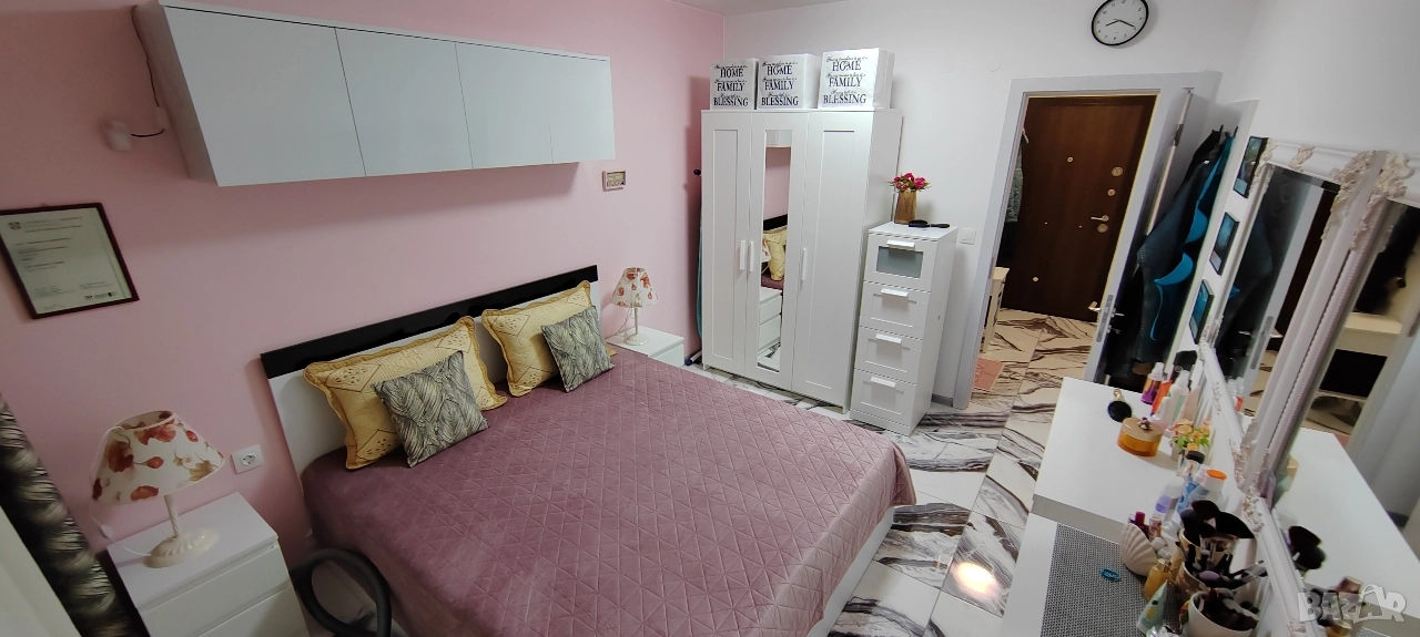 Тристаен обзаведен апартамент , снимка 1