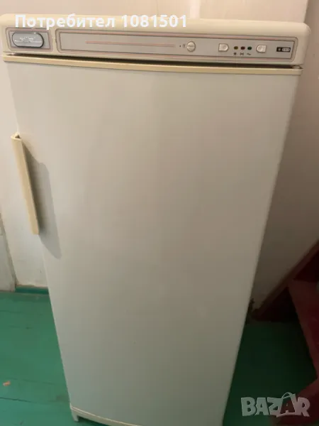 Вертикален фризер Siltal, снимка 1