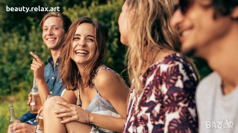 Любители на изкуството , снимка 1