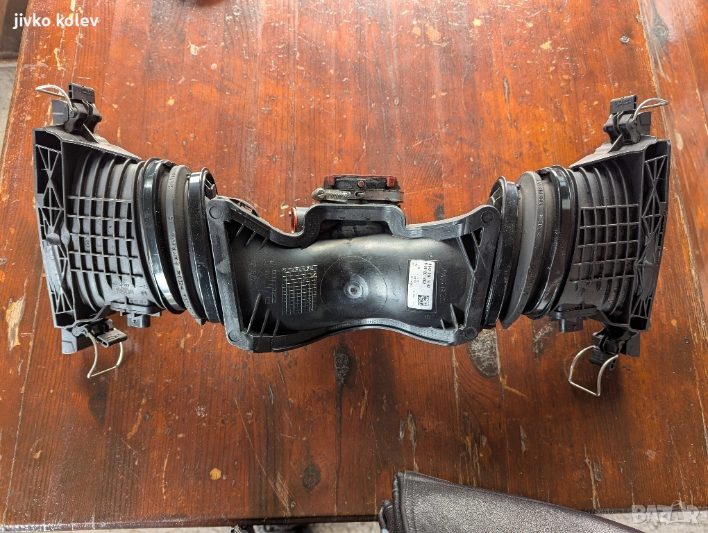 Лястовица от ML350 BlueTEC w166 (2011-2015), снимка 1