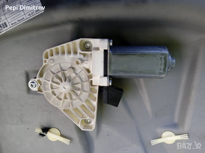 Машинка ел. стъкло за Mercedes-Benz A-Class Hatchback (W169) (09.2004 - 06.2012), 4+1 вр., позиция: , снимка 1