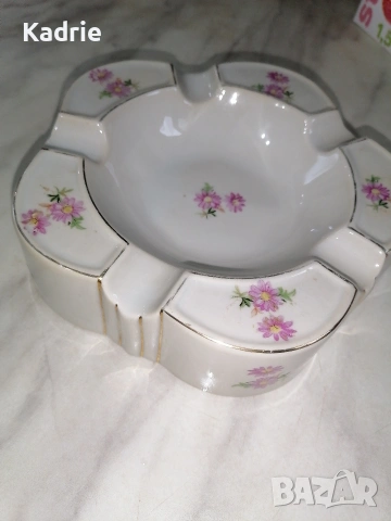 стар порцелан пепелник , снимка 2 - Антикварни и старинни предмети - 53259072