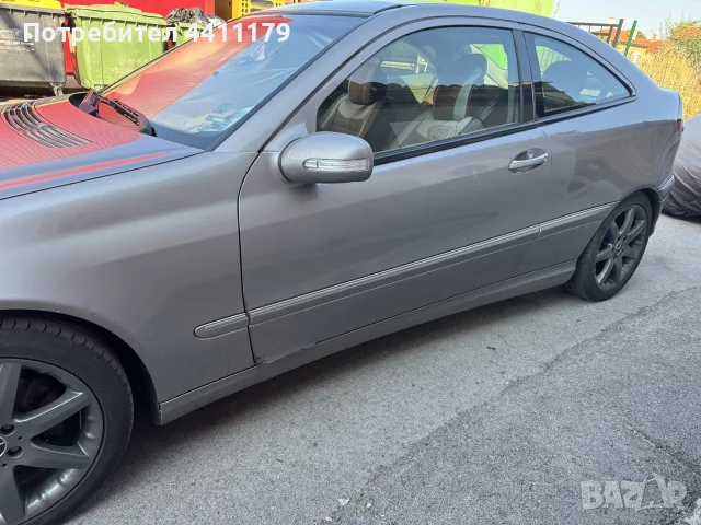 Мерцедес C220 CDI, снимка 10 - Автомобили и джипове - 55990286