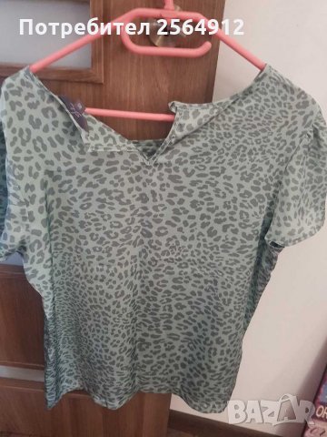 Продавам дамска блуза с къс ръкав , снимка 2 - Тениски - 29838171