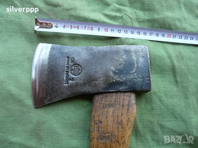  Шведски топор Hults Bruk- 580 , снимка 2 - Други ценни предмети - 51062321
