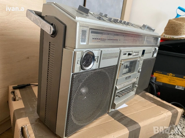 Hitachi TRK-8290E, снимка 3 - Радиокасетофони, транзистори - 53896818